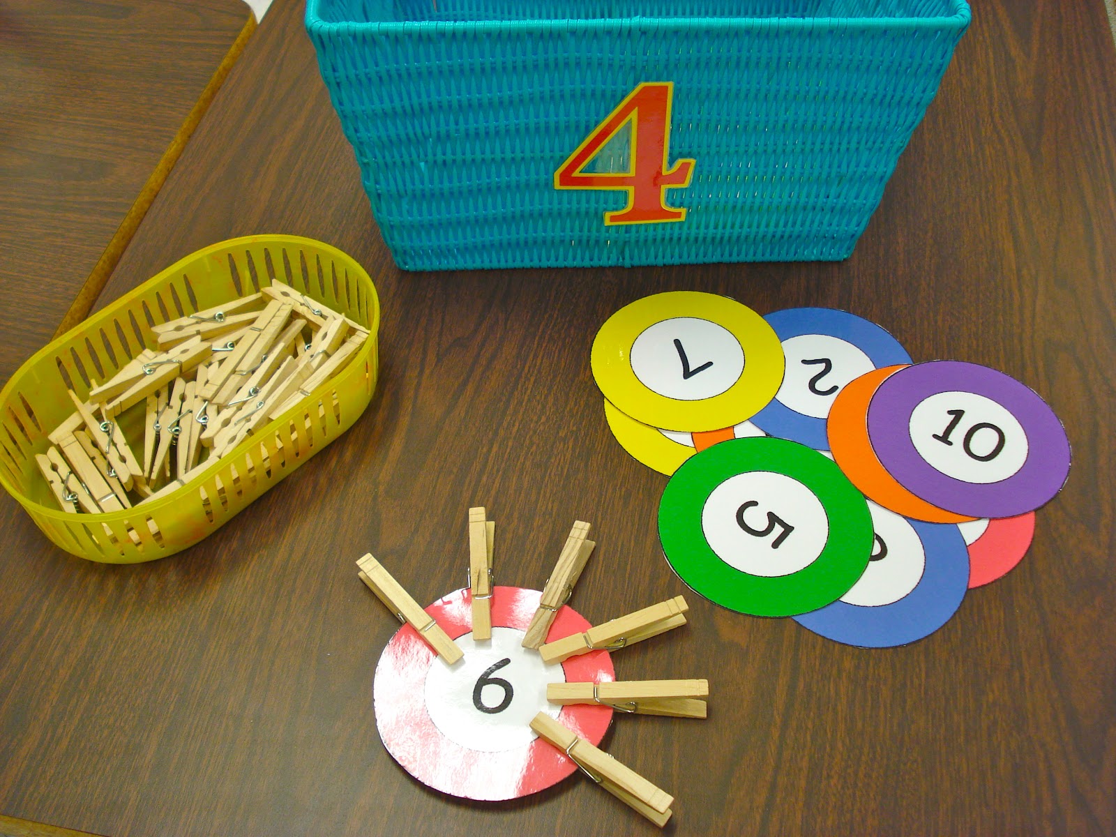 Winters Kinderland Math Stations Counting and Numbers