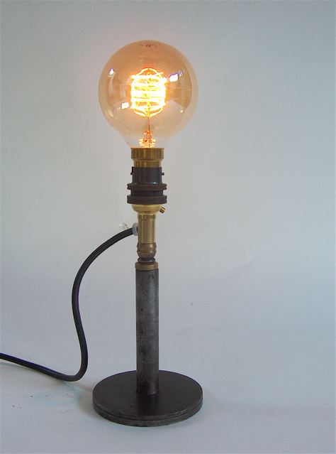 SMALL FILAMENT BULB LAMP