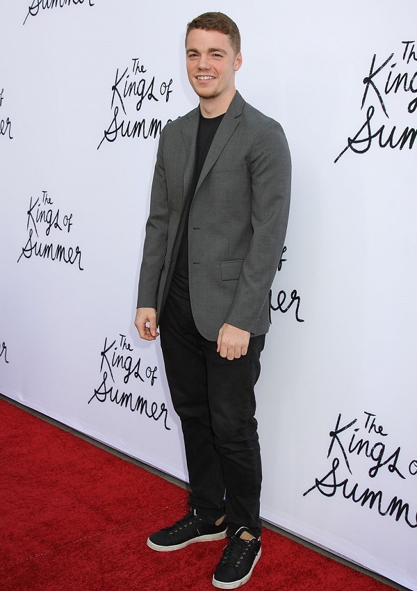 Celebrity Heights | How Tall Are Celebrities? Heights of Celebrities