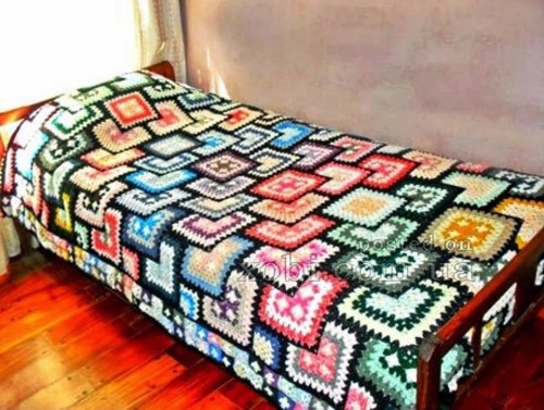 Crocheted Bedspread - Free Crochet Diagram