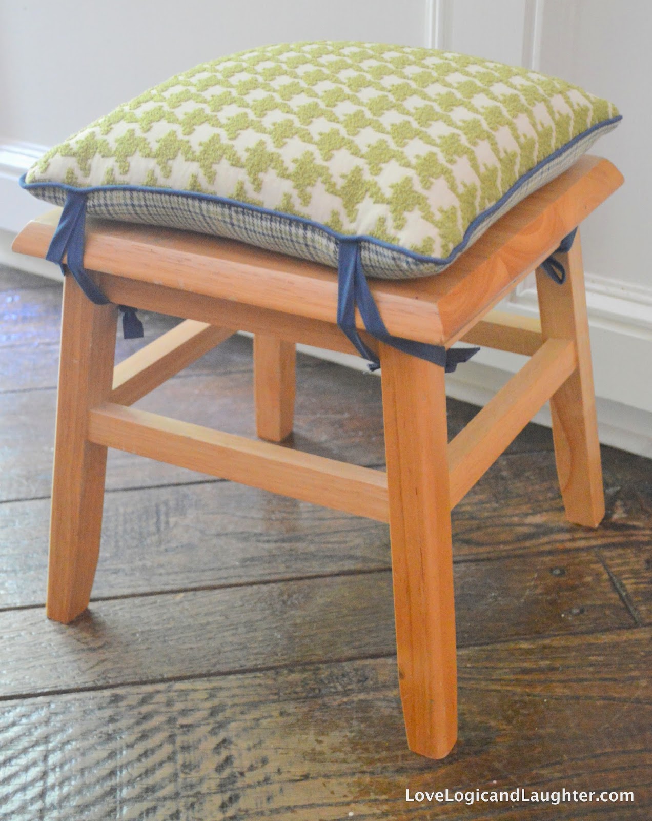 Sewing Kitchen Bar Stool Chair Pads {That Are Both Reversible & Washable*} Logic & Laughter
