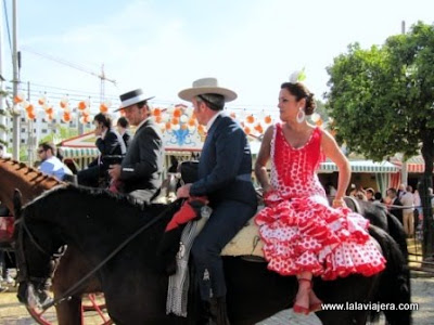 Desfile de caballos en la Feria de Abril Desfile Caballos Feria Abril Sevilla