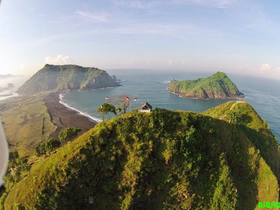 berbagi aplikasi android: INDAHNYA PANTAI PAYANGAN