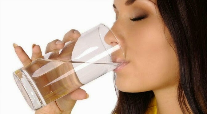 minum air 8 gelas sehari