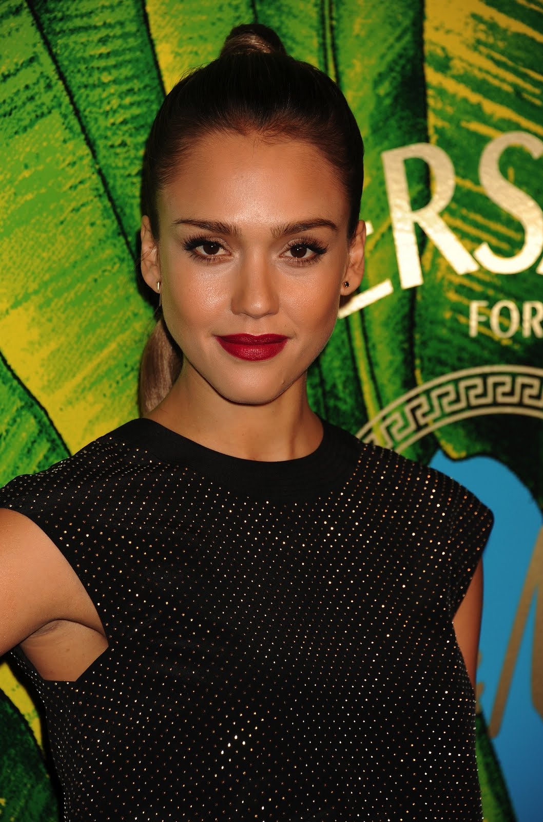 http://4.bp.blogspot.com/-bRrOLCl5Ydk/TrtPRLk-EuI/AAAAAAAAP-8/SM5jmarWtjw/s1600/Jessica_%25281%2529.jpg