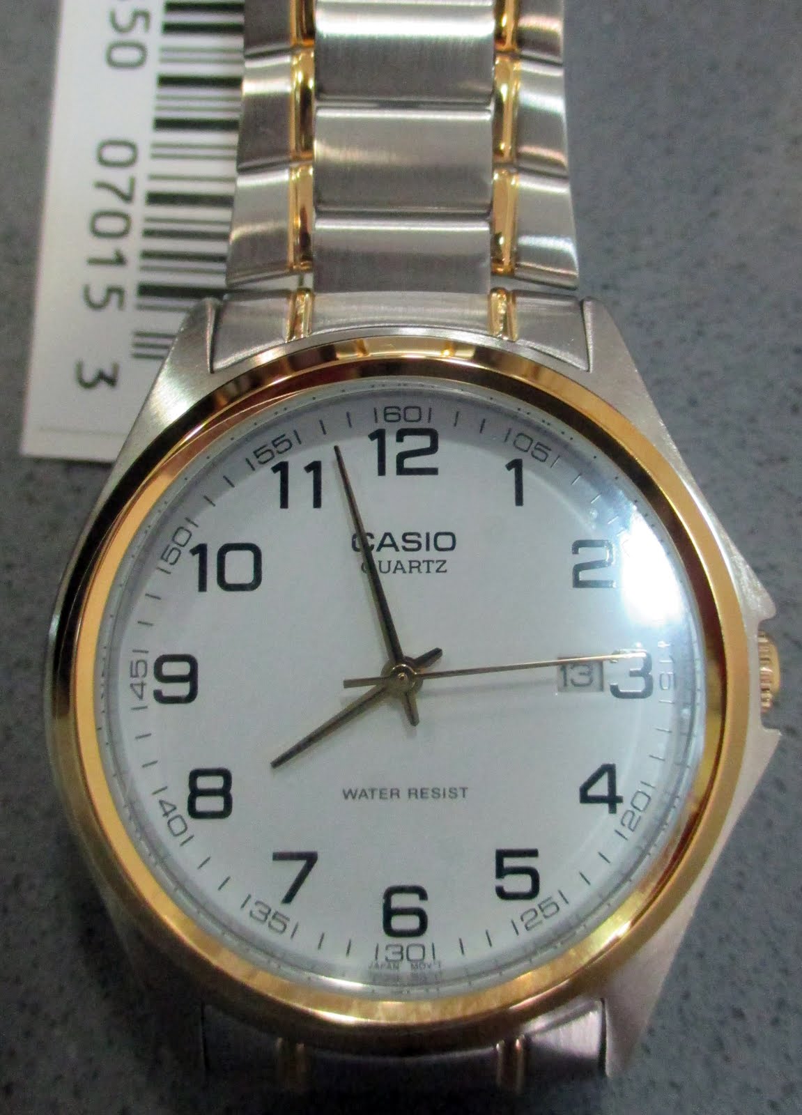 Reloj Casio, army acero bicolor, calendario