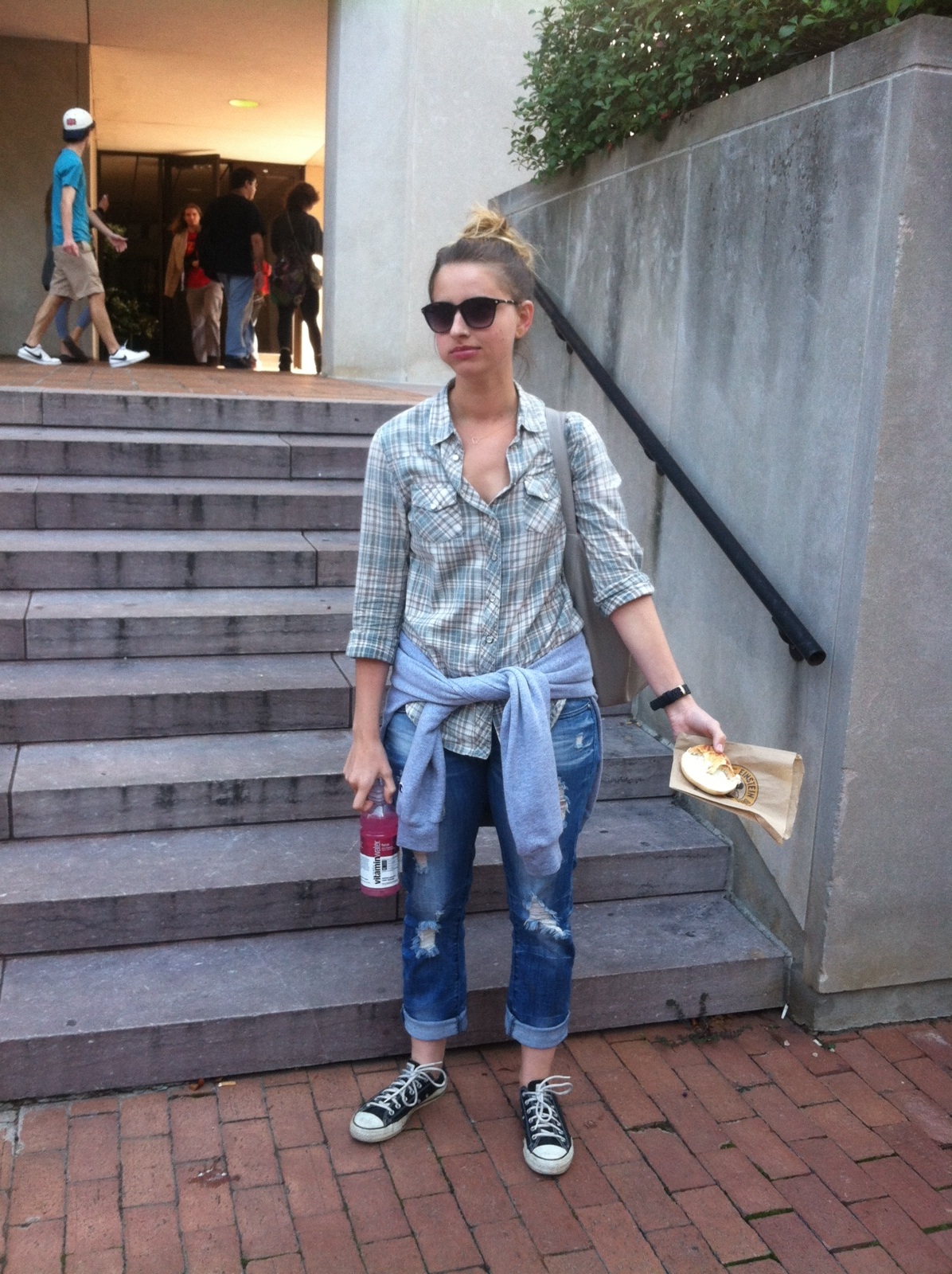 Leggings Aren't Pants Complete, and Total, Fashion Fail.