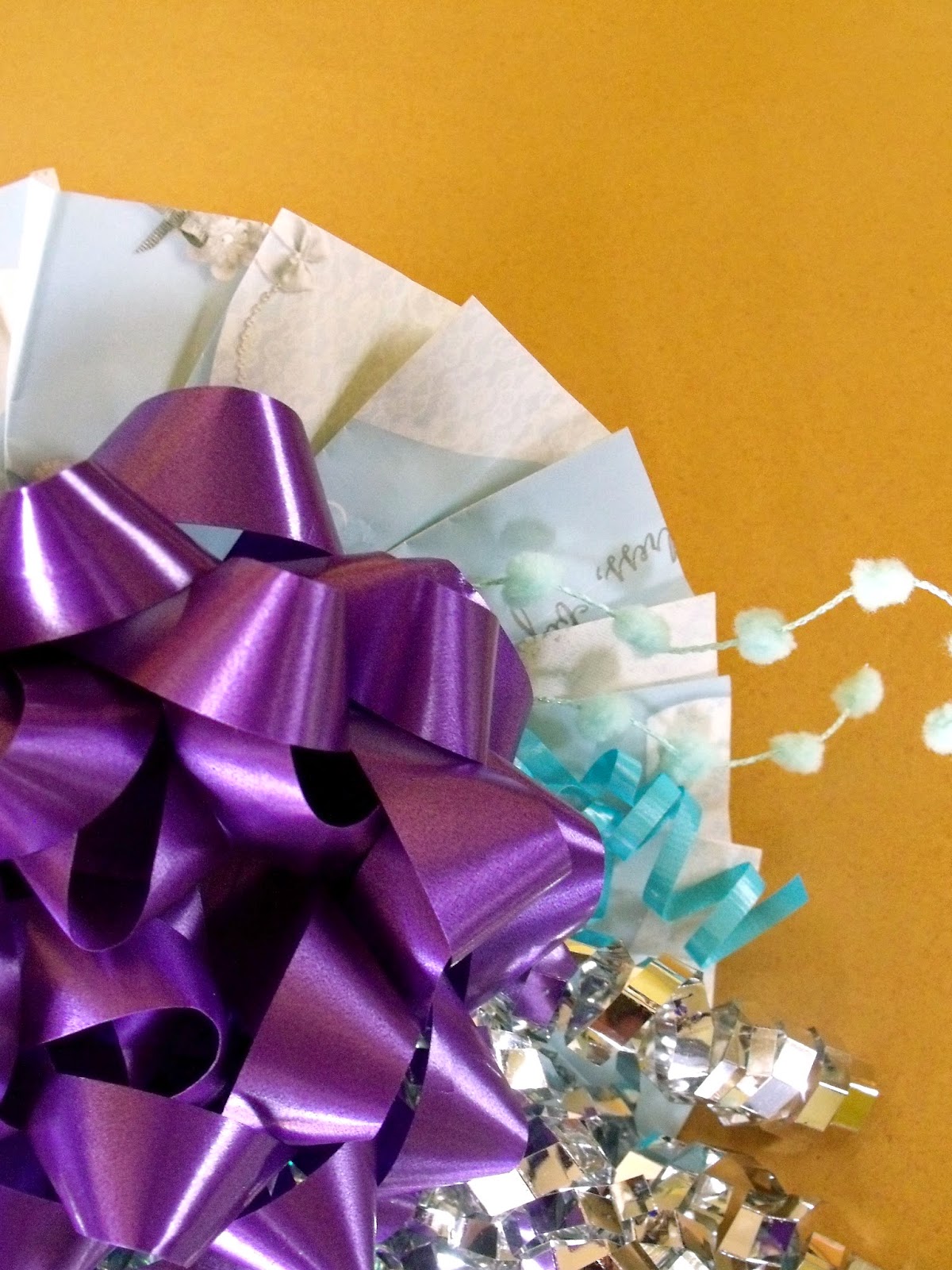 ROBIN + ROSE HOW TO Make a Fun Rehearsal Bouquet