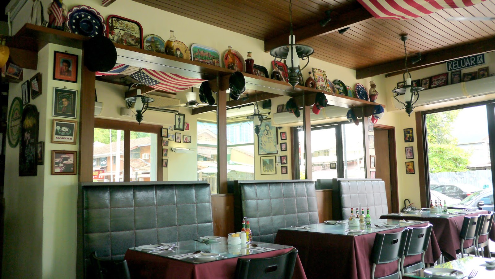 The Asian Chihuahua Mizi Bistro New World Park, Penang