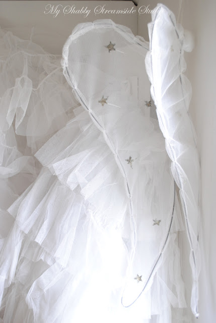 My shabby streamside studio: decorating tips from nina part ii ... Veranda Small disegno