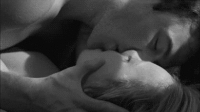 http://4.bp.blogspot.com/-bXqi-to85F0/VOQIzlw90eI/AAAAAAAAbnQ/80ZVZaYTFnY/s1600/tumblr_mk5zimH4kS1rki62so1_400.gif
