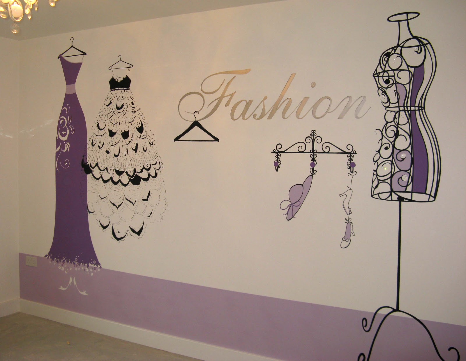 ARTISTIC TOUCH Fashion Mural