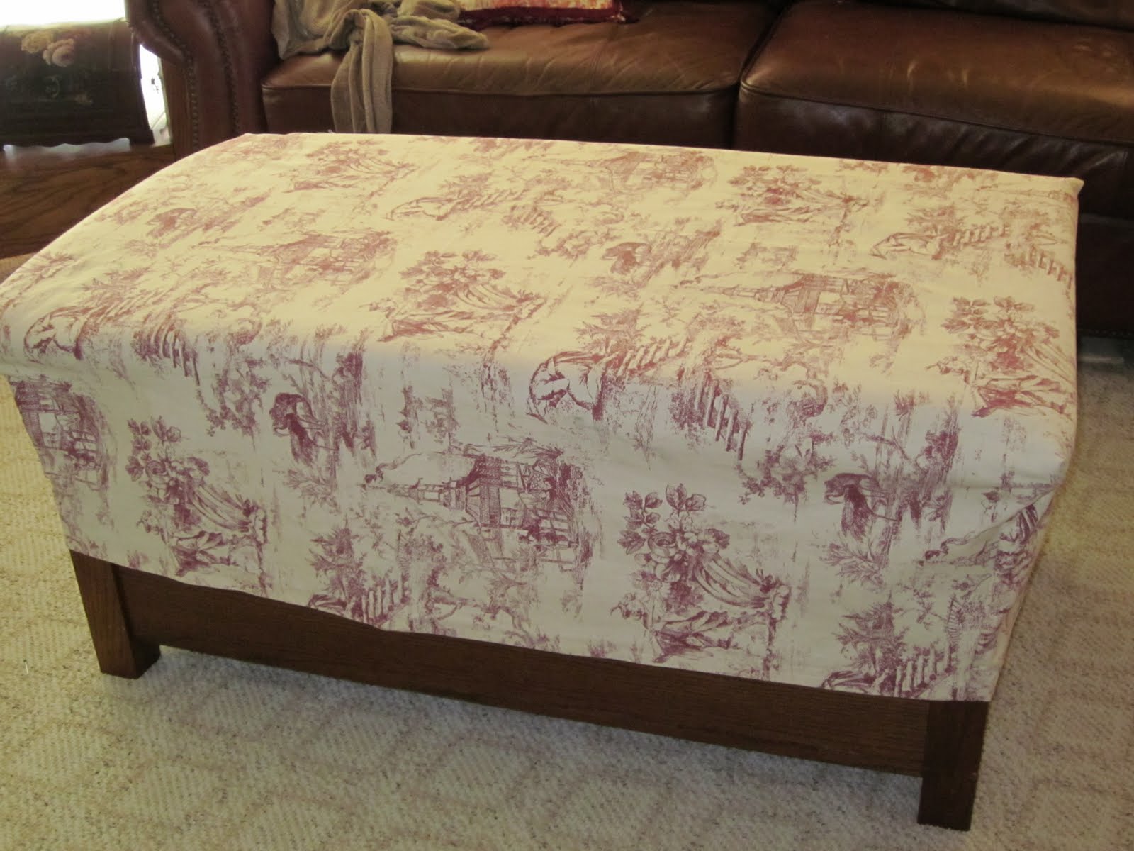 RoseChicFriends Coffee Table SlipCover