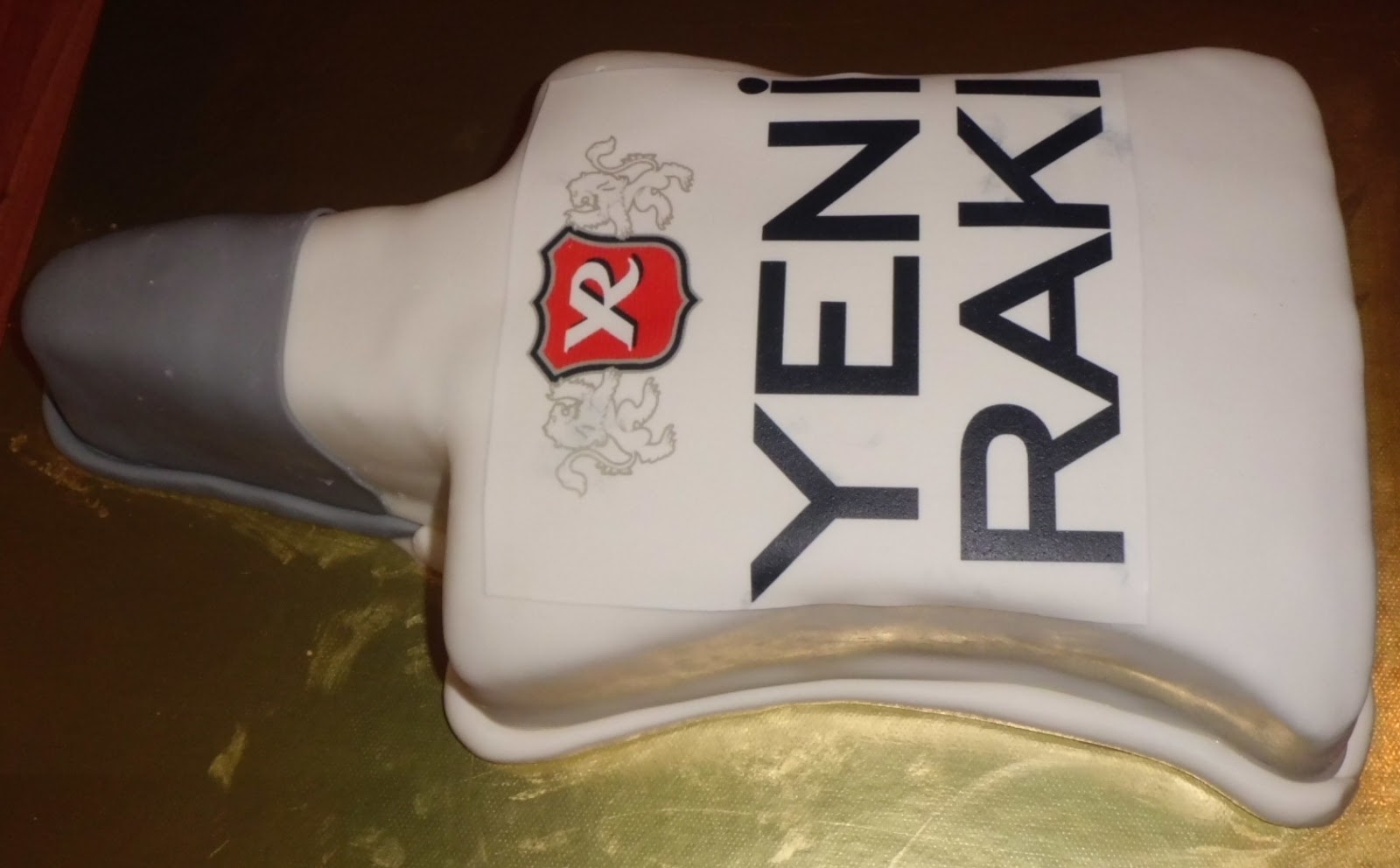 Lerna�nın Pasta Evi Ortaya Bir Büyük Yeni Rakı