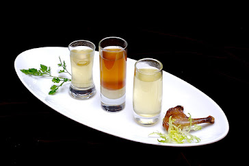 AMUSE BOUCE WITH WELCOME DRINKS