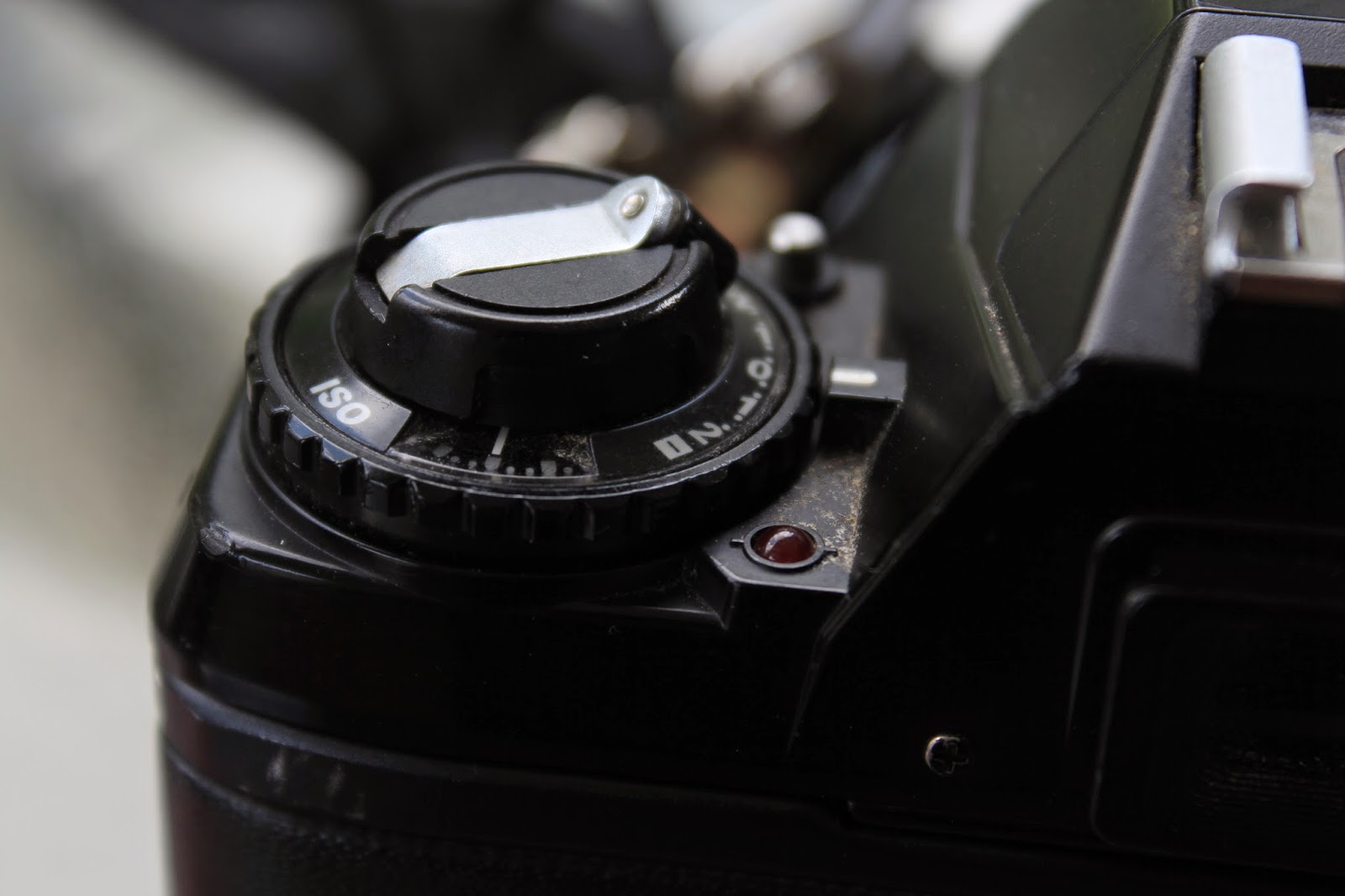 Retro Review Nikon N2020 "For the Professional Photographer, Timing is