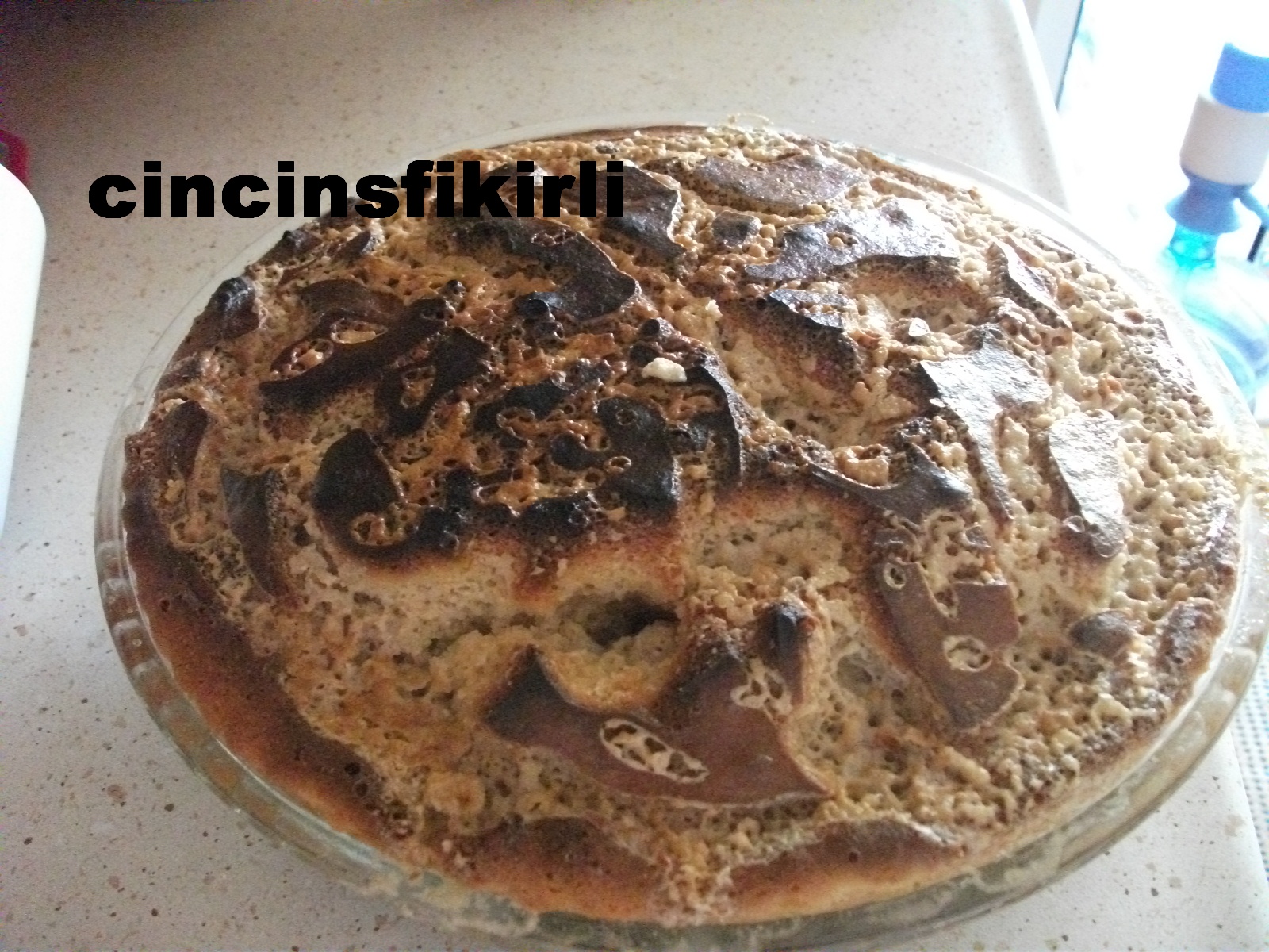 Cincinsfikirli ÇOCUKLAR İÇİN FAYDALI, MİSAFİRLER İÇİN DEĞİŞİK BİR KEK