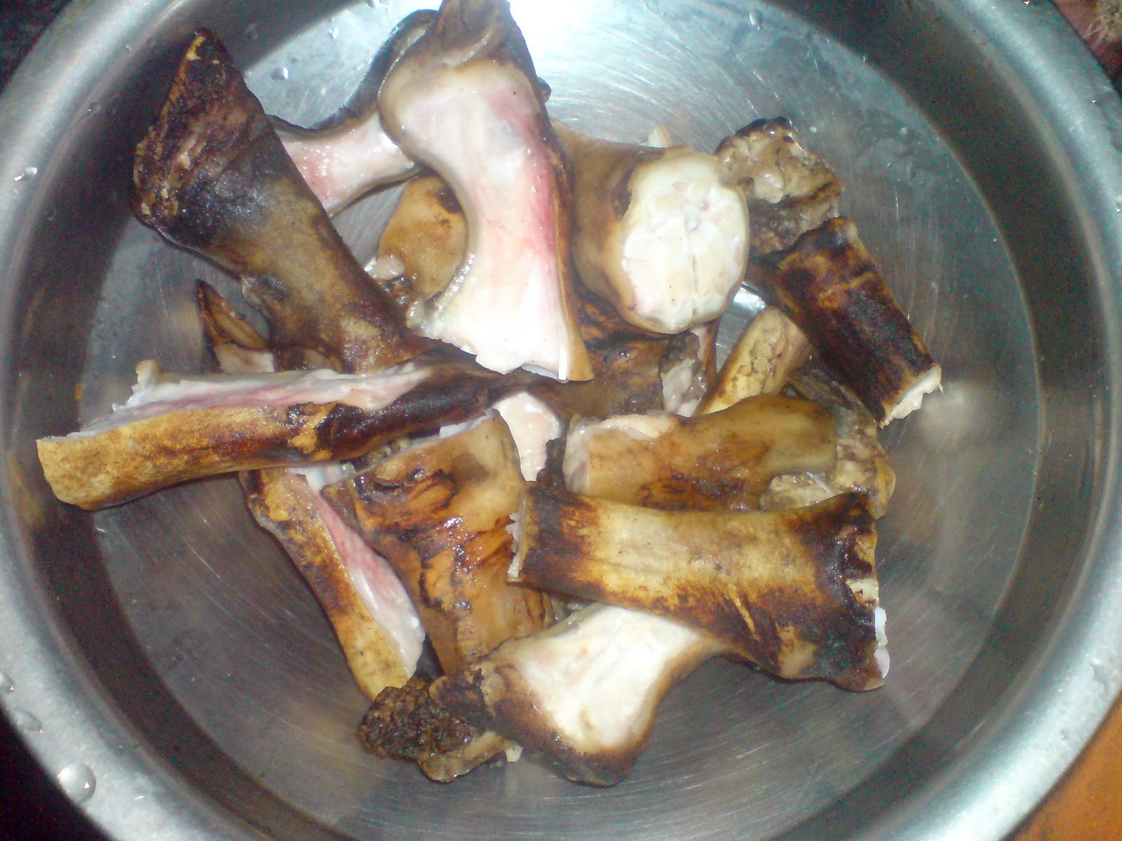 Aathu kaalu soup (Lamb Leg Soup) Jopreetskitchen