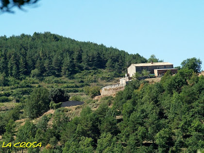 La Crosa vista després de deixar el Collet de Malloles La Crosa vista després de deixar el Collet de Malloles
