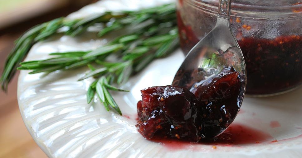 Just the Right Size Rosemary Port Fig Preserves