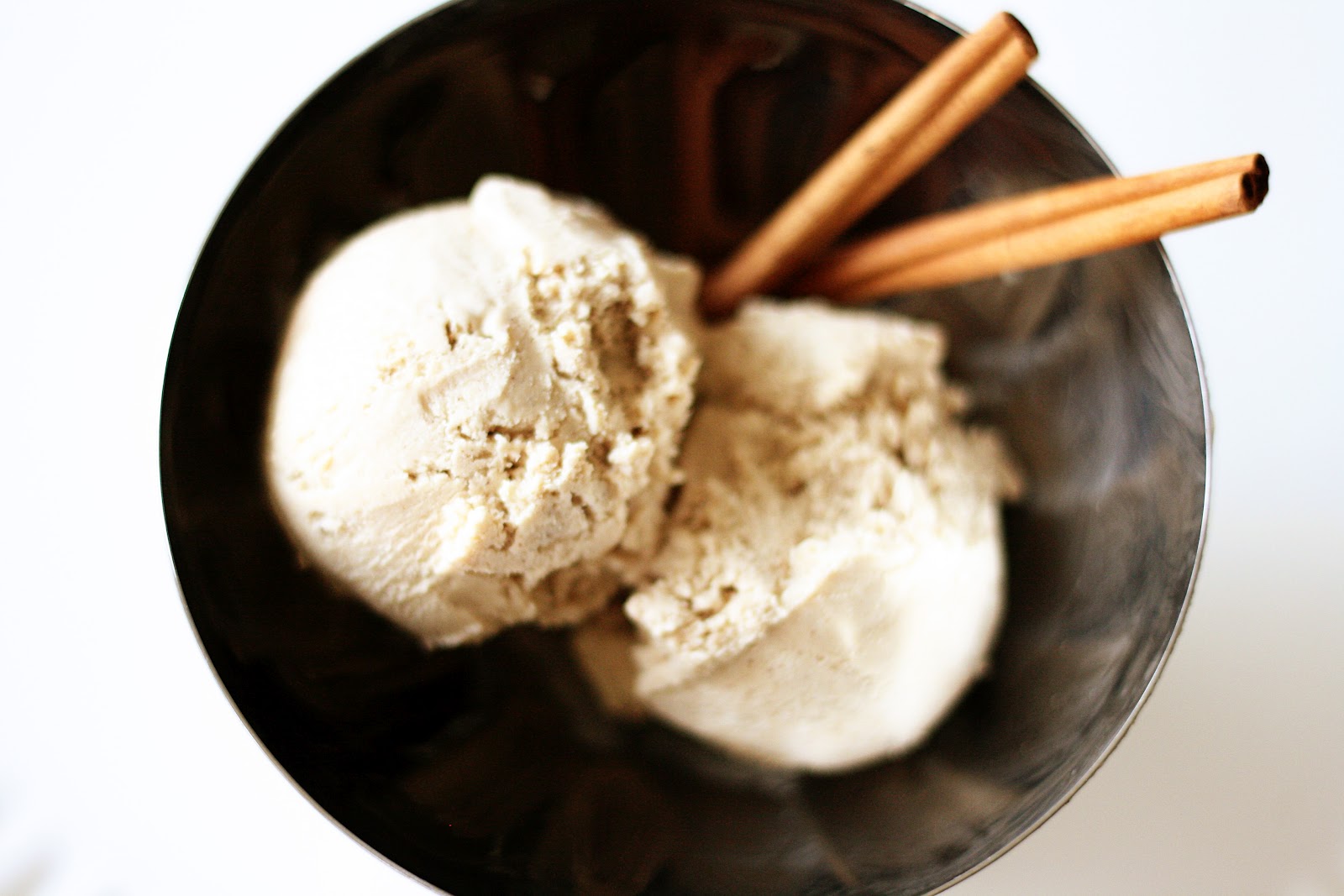 Naughty Carbs Cinnamon Ice Cream (Low Carb)