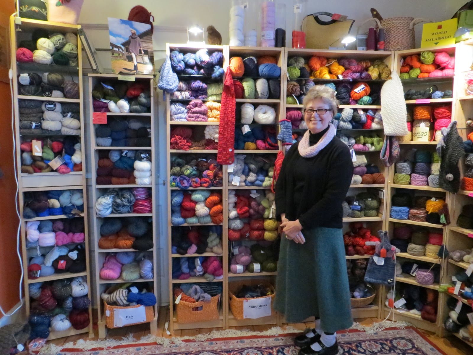 Knitting Pipeline Episode 125 Picker or Thrower?