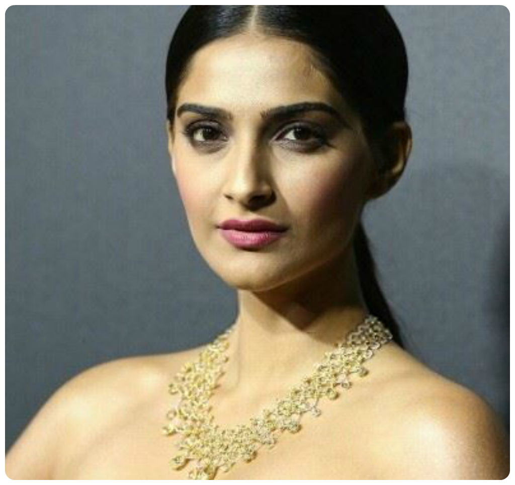 Sonam kapoor at chopart event cannes 2014 in elie saab