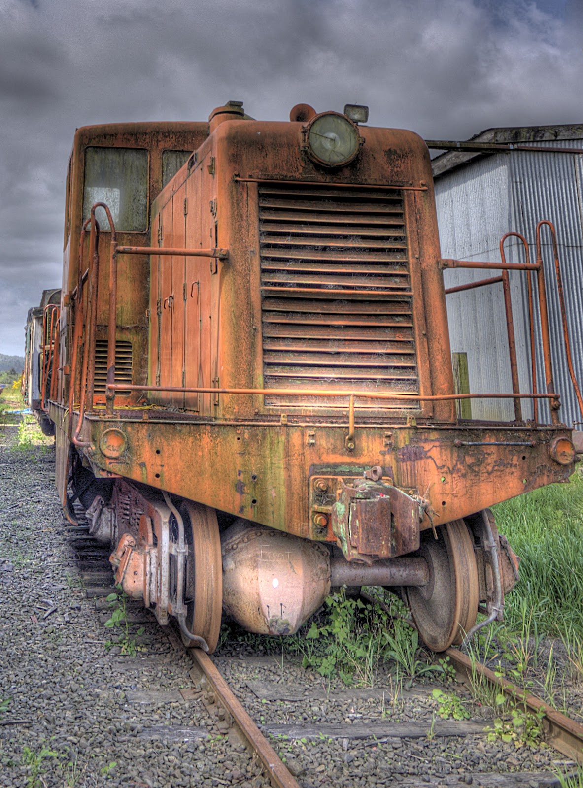 Old+Trains+In+HDR_edited-1.jpg