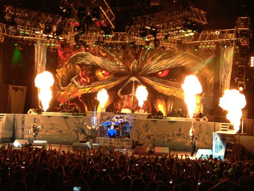 Maiden England World Tour 2012 [SOLO FOTOS] Av9T2cVCQAENCJM