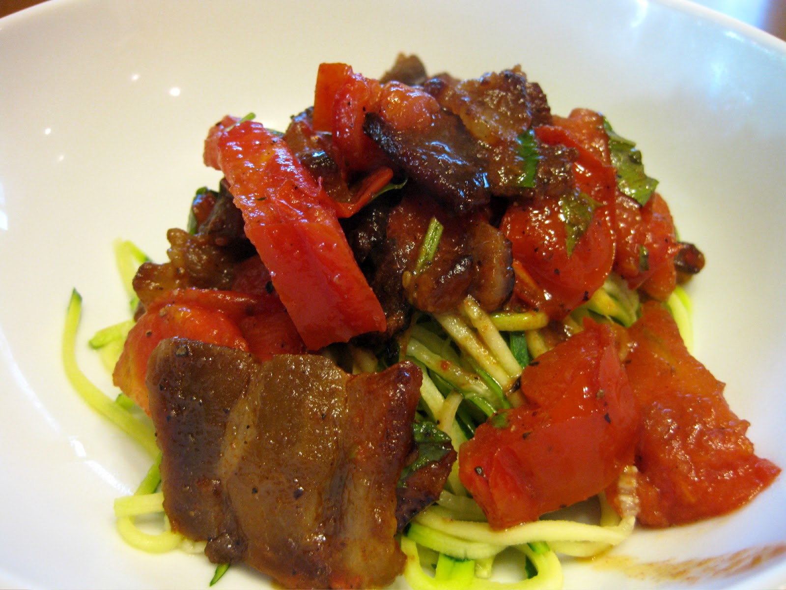 Oishikatta 美味しかった Tomato Basil Bacon Zucchini Pasta