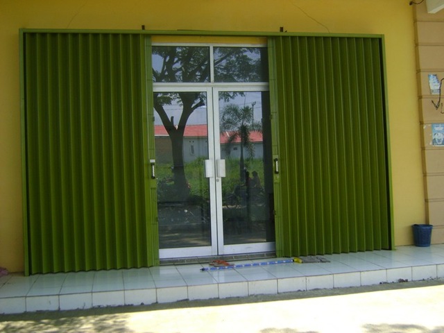 folding gate pintu pengamanan tambahan layindo aluminium folding gate pintu pengamanan tambahan layindo aluminium