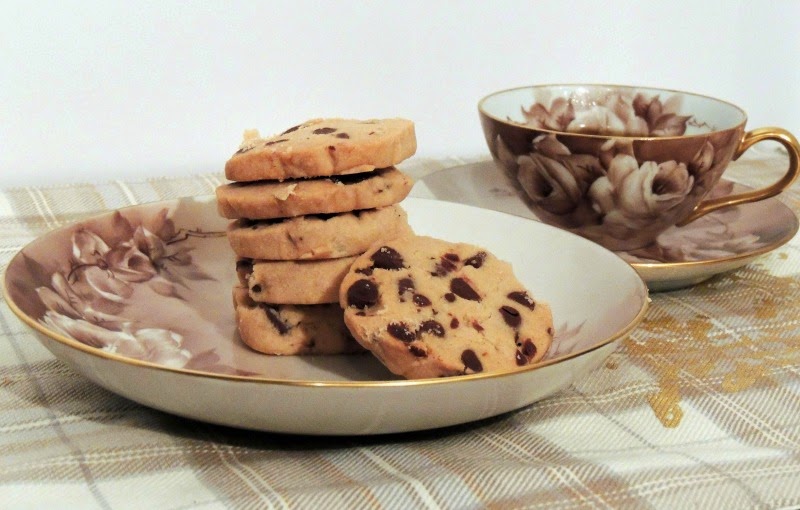 Peanut Butter Chocolate Chip Shortbread Cookies Bobbi's Kozy Kitchen