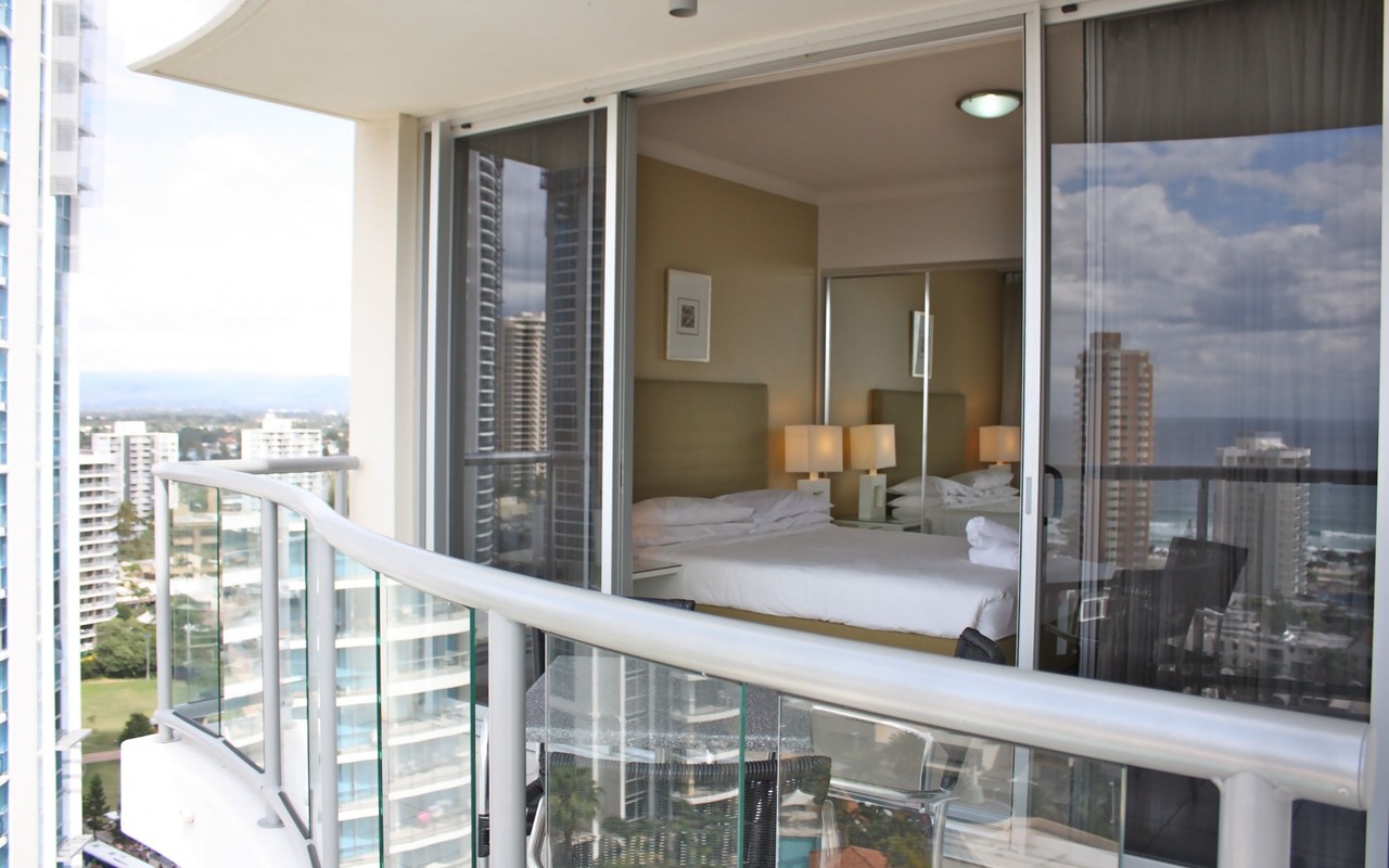 http://4.bp.blogspot.com/-bhbcCVSWHEo/UQJt3_QbhUI/AAAAAAAACVU/29lCfX8mFgw/s1600/Bedroom+Pictures+To+Hang.jpg