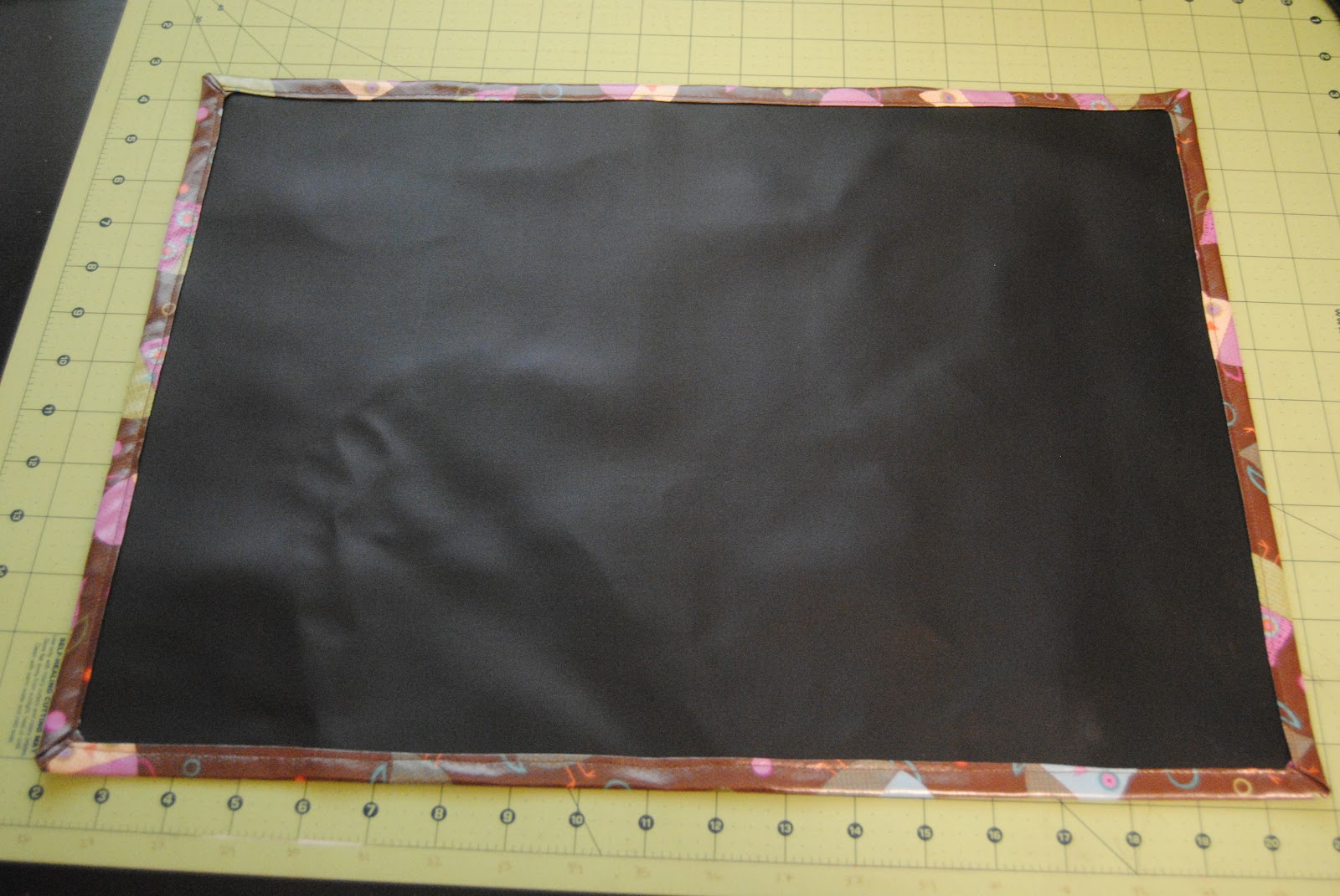 SIGnature Creations Chalkboard Placemat Tutorial