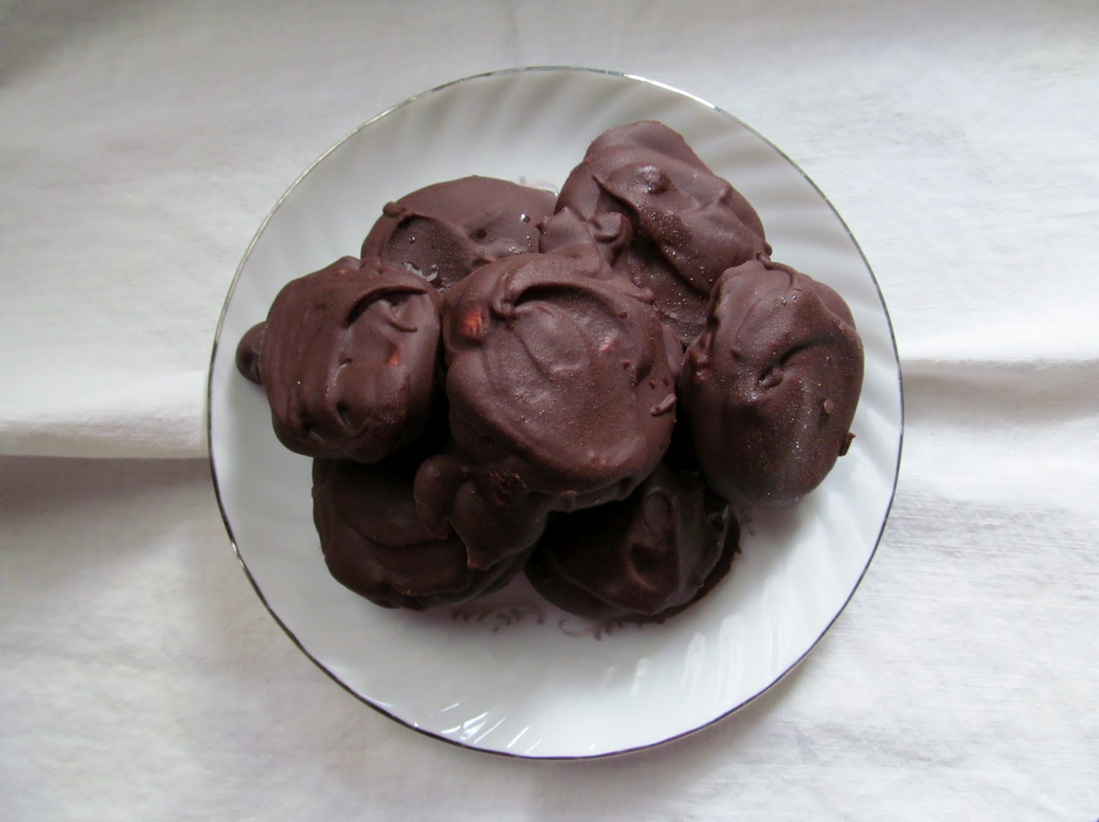 Homemade Peppermint Patties lovelyontheinside