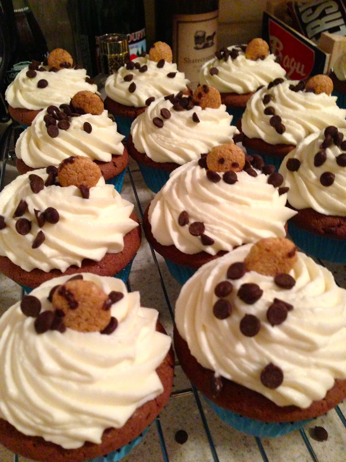 Cupcakes & Couture Cookie Dough Filled Cupcakes