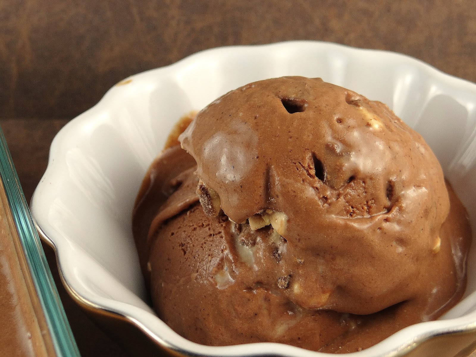 Being A Bear Bear Essentials Ice Cream ( + ChocolateCinnamon Gelato with Toffee Bits )