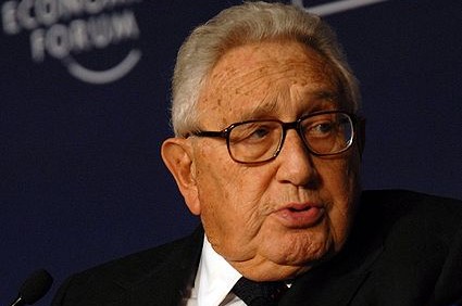 Kissinger pide la invasion terrestre en Libia por parte de EEUU.  La+proxima+guerra+kissinger+invasion+terrestre+libia+bilderberg