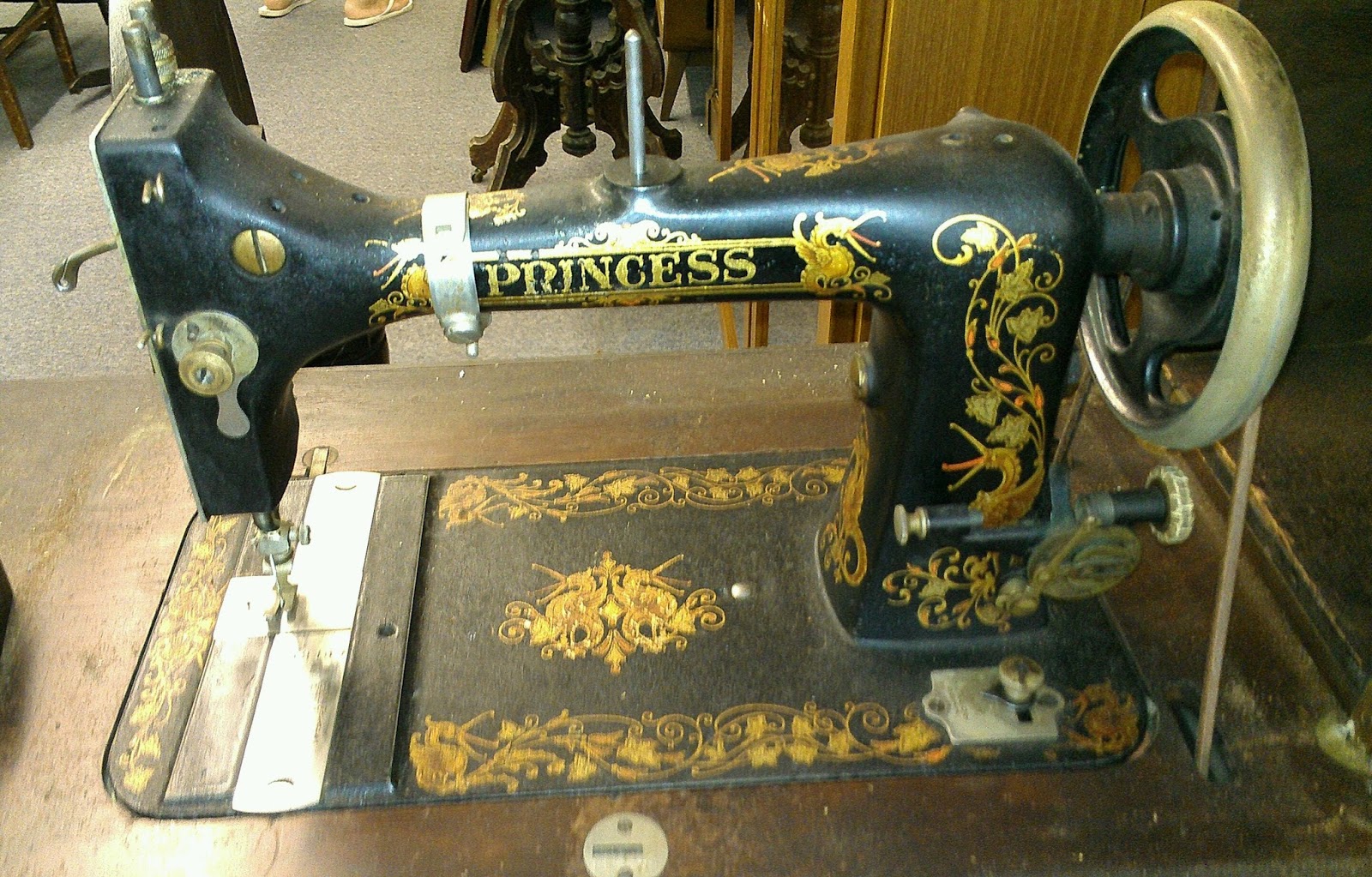 Elaine's Creative Works Oh no, I'm hooked on treadles