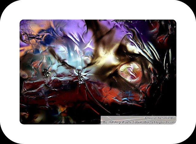 Foto Abstracta 3389 Rodéame con tus brazos agotados por el dolor - Surround me with your arms exhausted by pain Foto Abstracta 3389 Rodéame con tus brazos agotados por el dolor - Surround me with your arms exhausted by pain