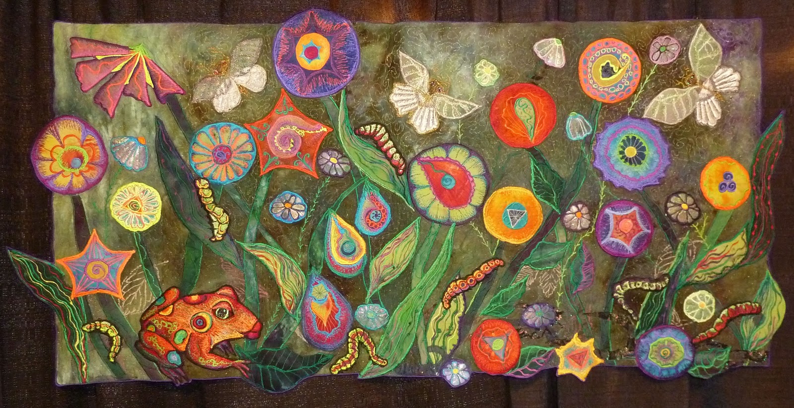 P1000817 Jpg 1 600 822 Pixels Art Quilts Thread Painting Fabric Art