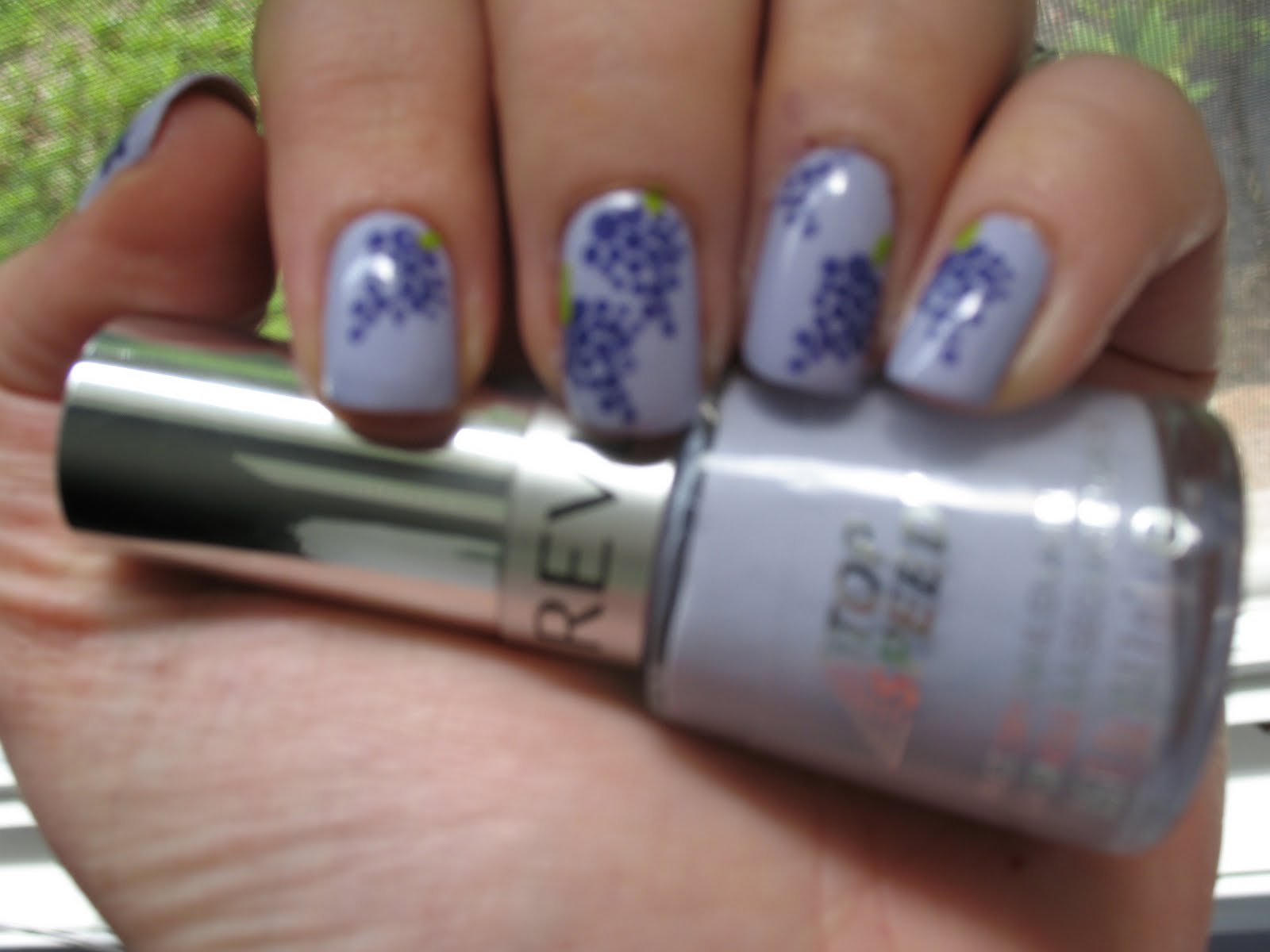 Moondancerjen's Nails Summer Fruit Week Day 4 These nails are GRAPE!