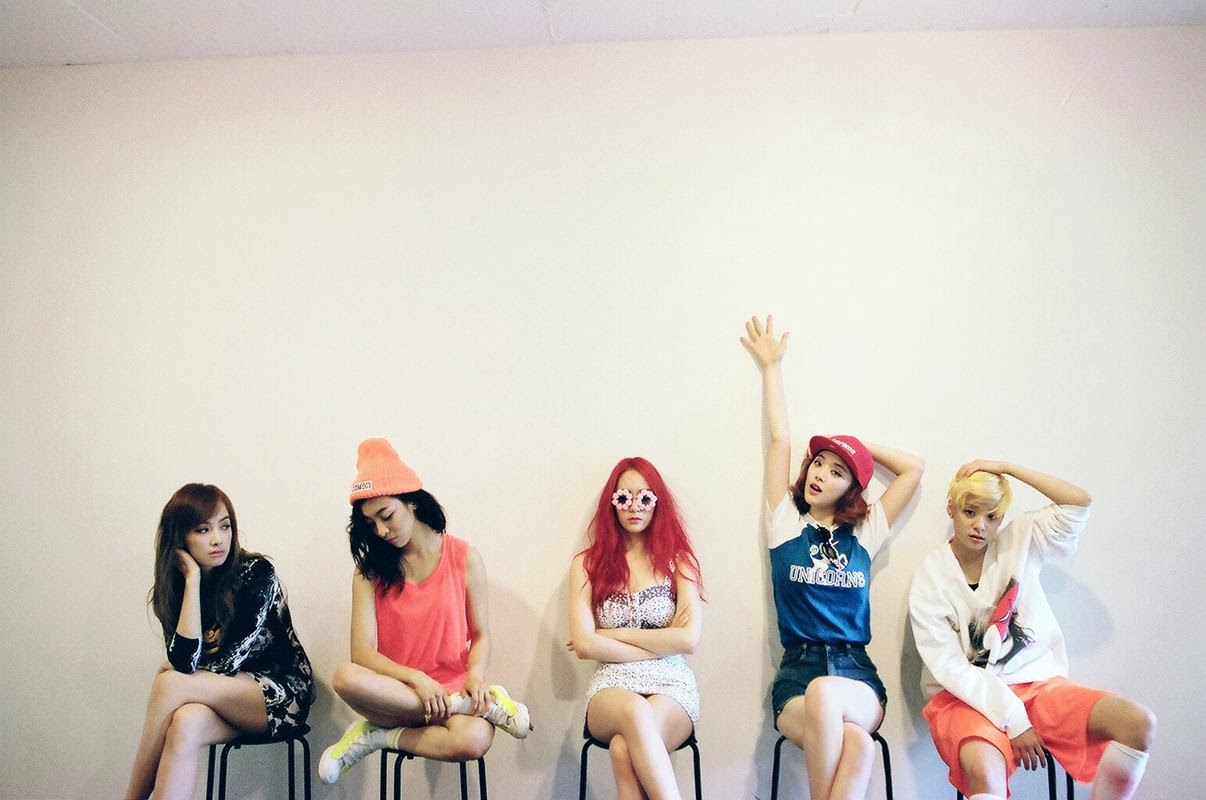 ¡"Pink Tape" de f(x) está en la lista de los "41 Mejores Álbumes del 2013"!