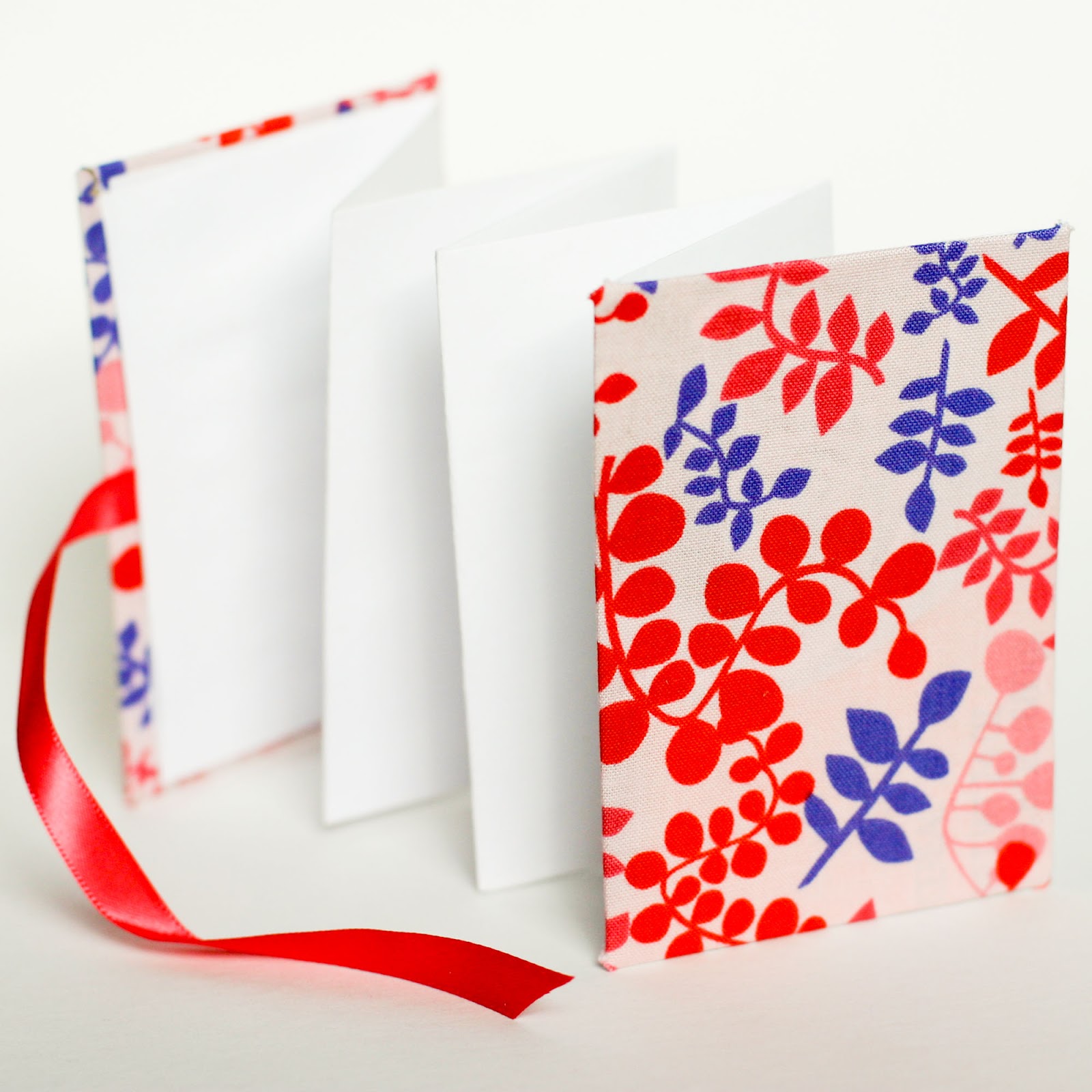 Easy Accordion Book a finish fifty project Flax & Twine