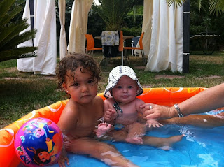 Con su prima Elma