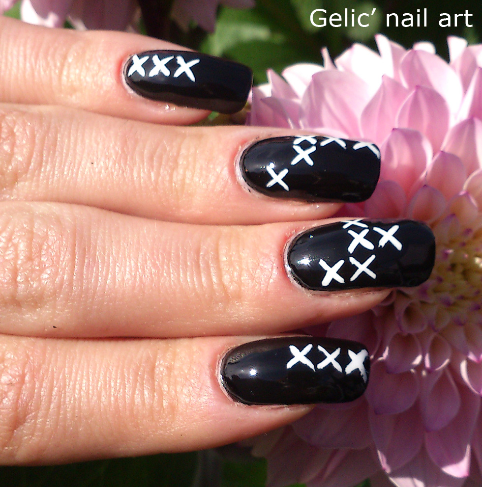 Gelic' nail art 31DC2013 Day 7; Black and white cross stitch nail art