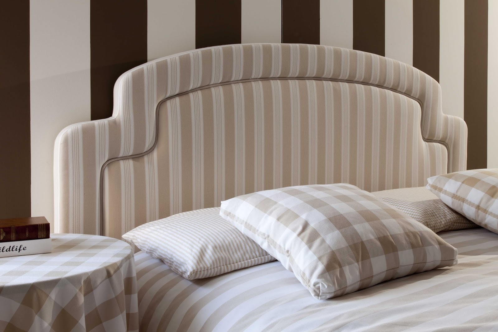 Pareti a righe beige: illusioni ottiche per ristrutturare gli ...
