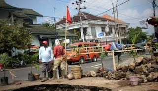 Wisata Jalan Berlubang Di Kota Wisata Batu Wisata Jalan Berlubang Di Kota Wisata Batu