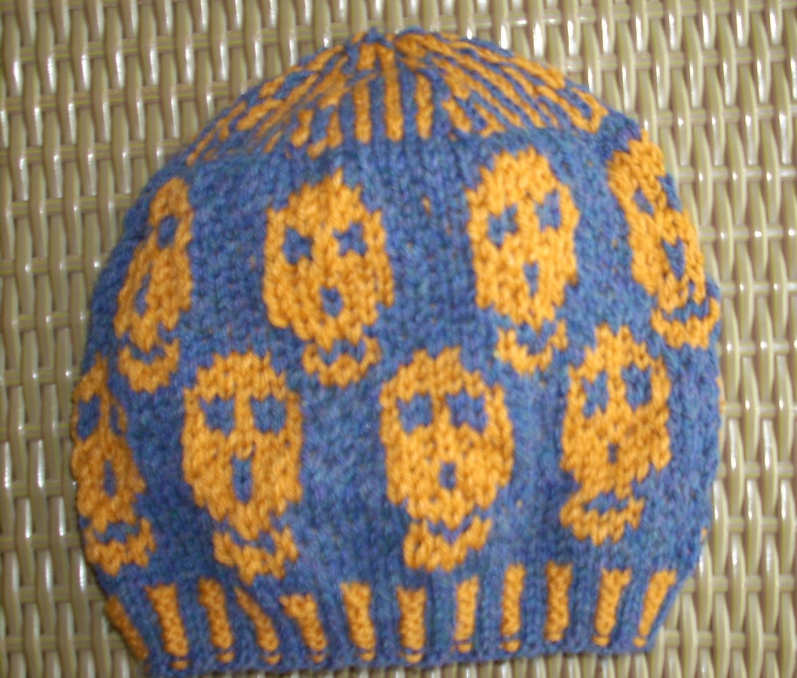 SmoothFox Crochet and Knit SmoothFox's Cool Skull Hat for Guys and Gals free pattern