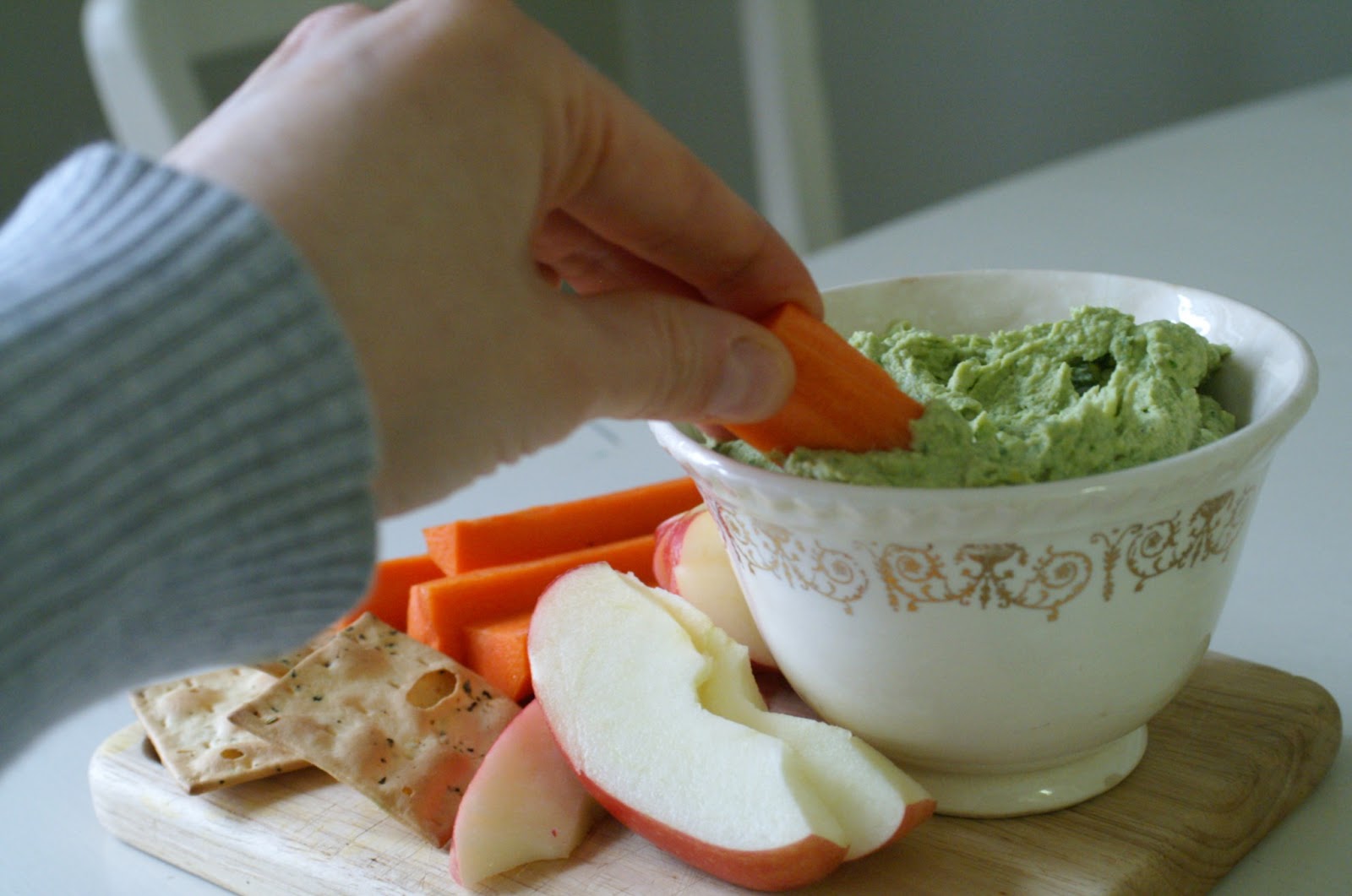 Graceful Oven Spinach Hummus with Apple Slices